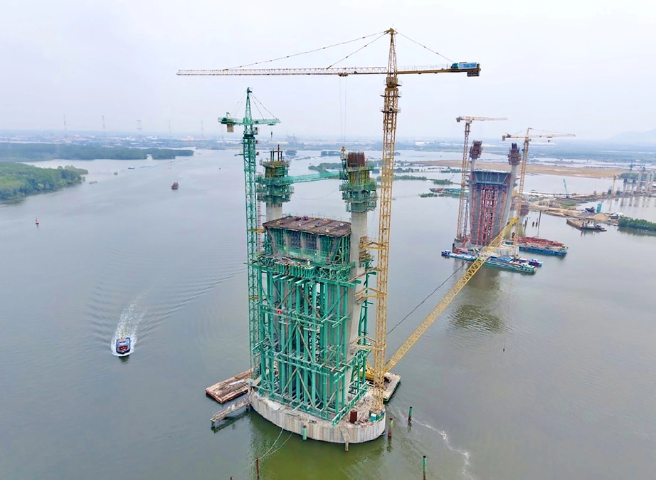 “Vẽ lại bản đồ” giao thông siêu đô thị 14 triệu người: Những điểm nghẽn cần khơi thông- Ảnh 2. “Vẽ lại bản đồ” giao thông siêu đô thị 14 triệu người: Những điểm nghẽn cần khơi thông- Ảnh 2.