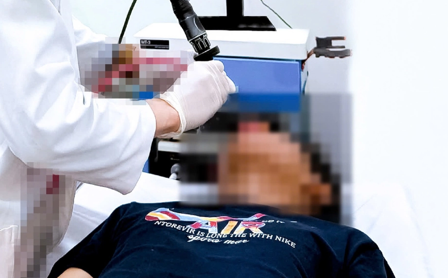 Đồng Nai: Gắp mảnh xương heo mắc kẹt sát động mạch chủ, cứu bệnh nhân 67 tuổi
- Ảnh 1.