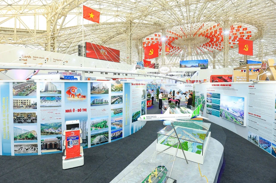 Bộ Xây dựng được tặng bằng khen của Thủ tướng tại Triển lãm thành tựu đất nước- Ảnh 2. Bộ Xây dựng được tặng bằng khen của Thủ tướng tại Triển lãm thành tựu đất nước- Ảnh 2.