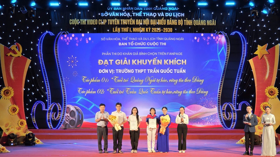 Trao giải Cuộc thi video clip tuyên truyền về Đại hội Đảng bộ tỉnh Quảng Ngãi- Ảnh 2. Trao giải Cuộc thi video clip tuyên truyền về Đại hội Đảng bộ tỉnh Quảng Ngãi- Ảnh 2.
