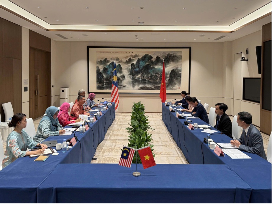 Việt Nam đóng góp tích cực vào thành công Hội nghị Bộ trưởng Xây dựng ASEAN - Trung Quốc- Ảnh 6. Việt Nam đóng góp tích cực vào thành công Hội nghị Bộ trưởng Xây dựng ASEAN - Trung Quốc- Ảnh 6.