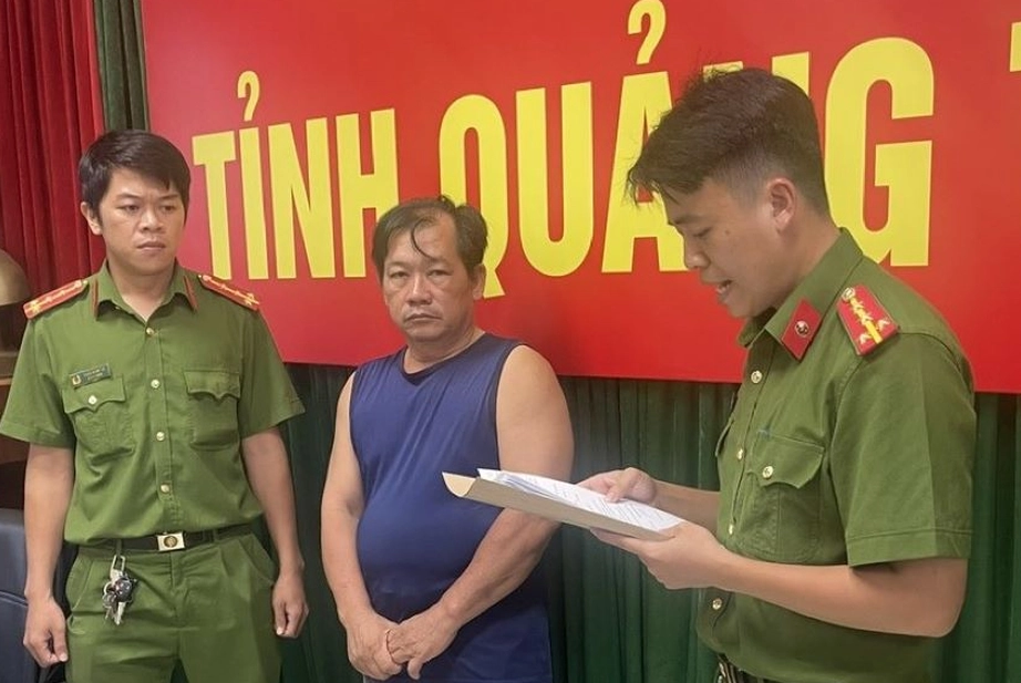 Khởi tố, bắt tạm giam tài xế ô tô tải gây tai nạn làm 12 người thương vong ở Quảng Trị- Ảnh 1.