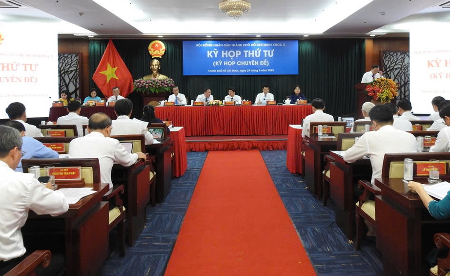 Kỳ họp thứ 4 HĐND TP.HCM: Xem xét, thông qua 41 nghị quyết quan trọng- Ảnh 2.