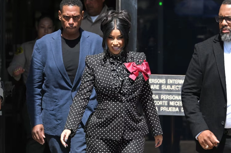 Cardi B nói gì khi được tuyên trắng án?- Ảnh 1. Cardi B nói gì khi được tuyên trắng án?- Ảnh 1.