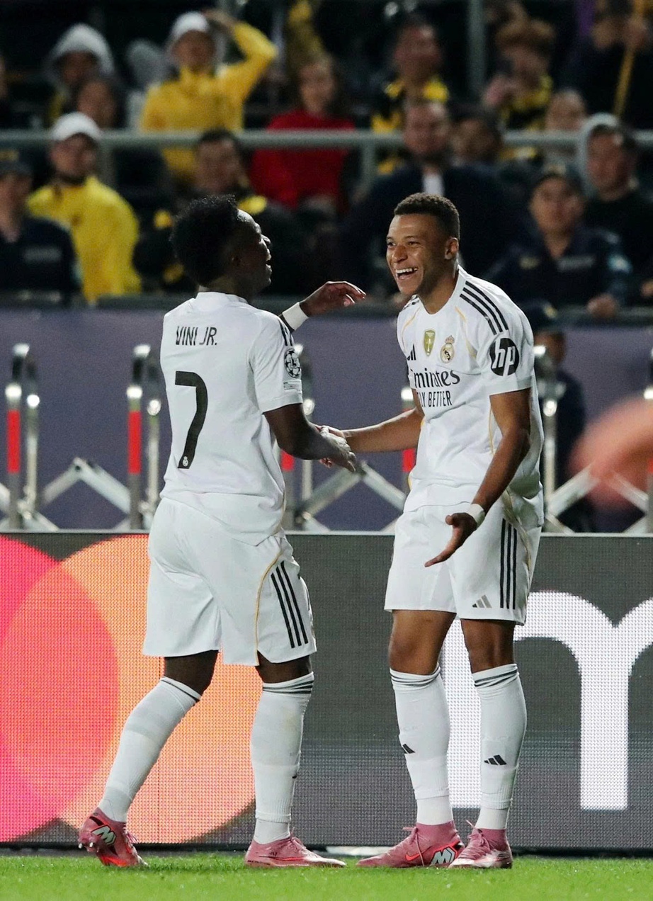 Champions League: Mbappe rực sáng, Real Madrid thắng hủy diệt Kairat Almaty- Ảnh 1.