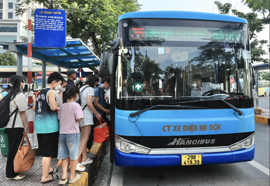 Nâng cấp dịch vụ công trực tuyến cấp đổi phù hiệu xe kinh doanh vận tải- Ảnh 1. Nâng cấp dịch vụ công trực tuyến cấp đổi phù hiệu xe kinh doanh vận tải- Ảnh 1.