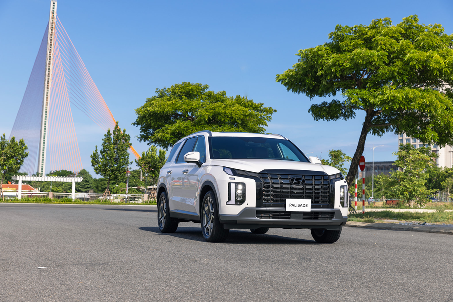 Hyundai Palisade giảm giá 200 triệu đồng- Ảnh 1. Hyundai Palisade giảm giá 200 triệu đồng- Ảnh 1.