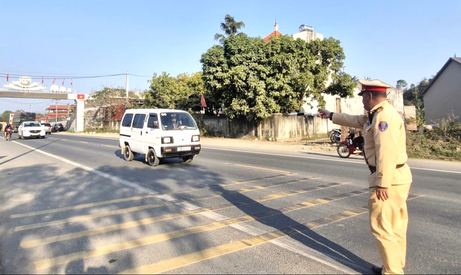 Kinh nghiệm k&eacute;o giảm tai nạn giao th&ocirc;ng tại Lạng Sơn- Ảnh 1.