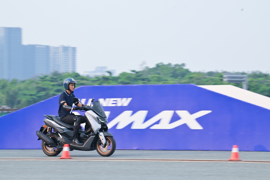 Công nghệ điện tử đang thay đổi trải nghiệm xe tay ga đô thị ra sao?- Ảnh 2.