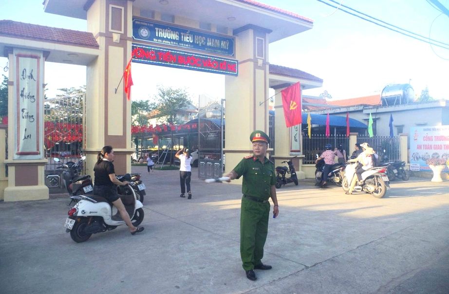 Ninh B&igrave;nh: Nhiều giải ph&aacute;p đồng bộ bảo đảm trật tự an to&agrave;n giao th&ocirc;ng- Ảnh 1.