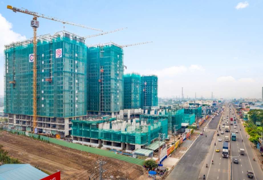 Tiến độ xây dựng thực tế các tòa tháp đầu tiên của La Pura thời điểm tháng 1. Ảnh: Phát Đạt