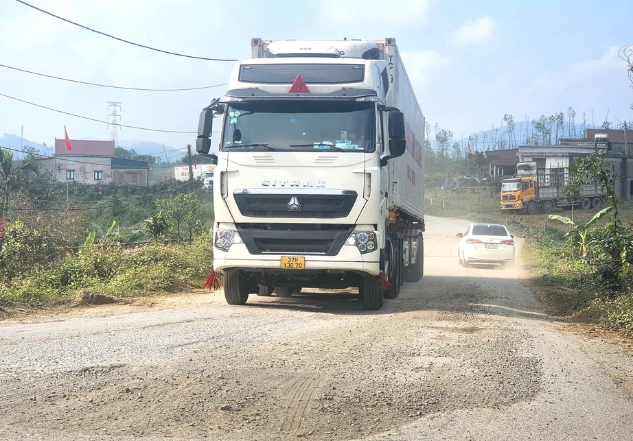 H&agrave; Tĩnh: Tuyến đường kết nối quốc lộ 1A l&ecirc;n cao tốc Bắc - Nam xuống cấp nghi&ecirc;m trọng- Ảnh 1.