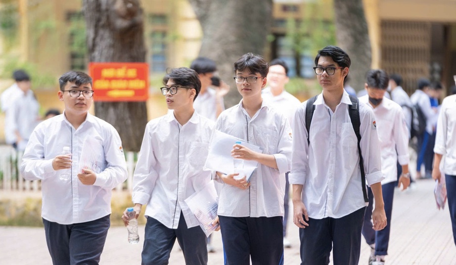 Tuyển sinh đại học 2026 đổi nhịp, học sinh lớp 12 &ldquo;v&agrave;o guồng&rdquo; sớm- Ảnh 2.