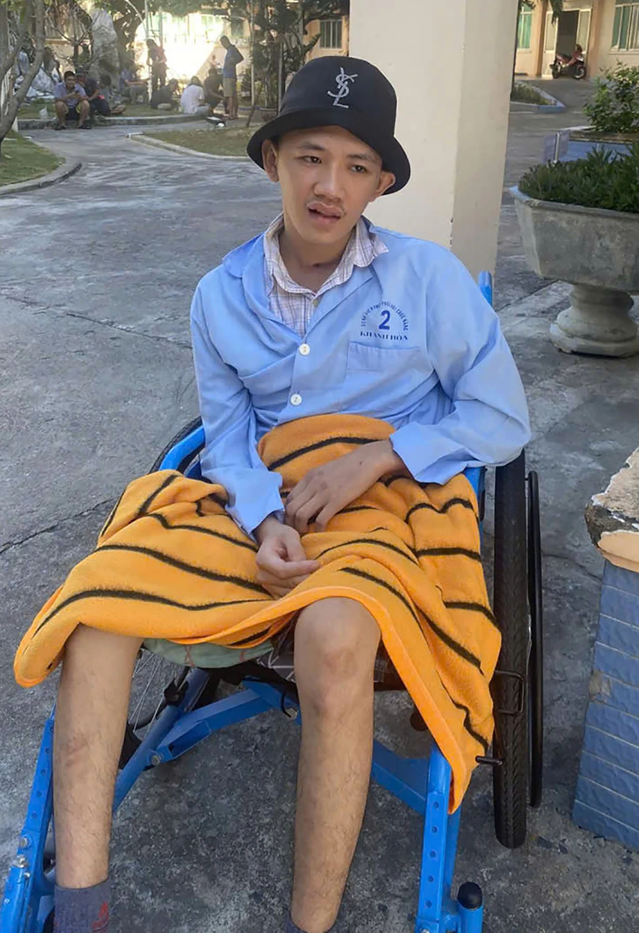 Ng&atilde; rẽ cuộc đời của ch&agrave;ng trai trẻ sau tai nạn- Ảnh 2.