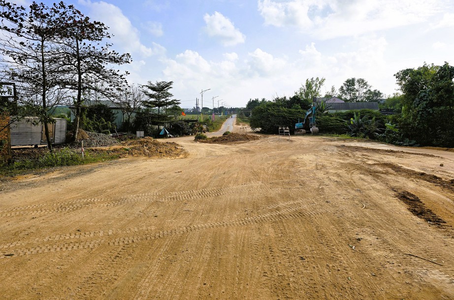 C&ocirc;ng tr&igrave;nh dịch chuyển, mở rộng đường ngang ở Quảng Trị đang triển khai thế n&agrave;o?- Ảnh 10.