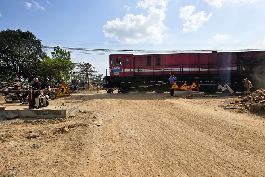 C&ocirc;ng tr&igrave;nh dịch chuyển, mở rộng đường ngang ở Quảng Trị đang triển khai thế n&agrave;o?- Ảnh 13.