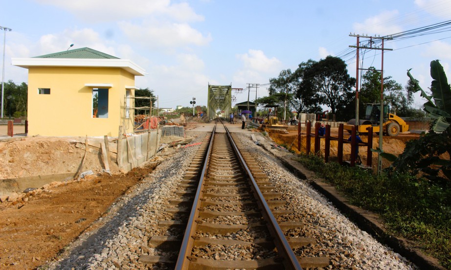 C&ocirc;ng tr&igrave;nh dịch chuyển, mở rộng đường ngang ở Quảng Trị đang triển khai thế n&agrave;o?- Ảnh 2.