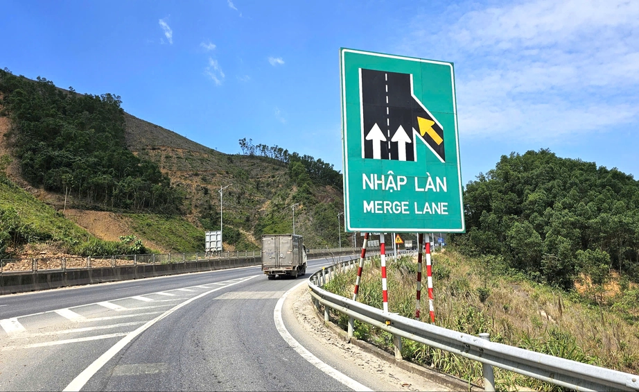 Xin điều chỉnh tổng mức đầu tư cao tốc La Sơn - H&ograve;a Li&ecirc;n l&ecirc;n 3.538 tỷ đồng- Ảnh 6.