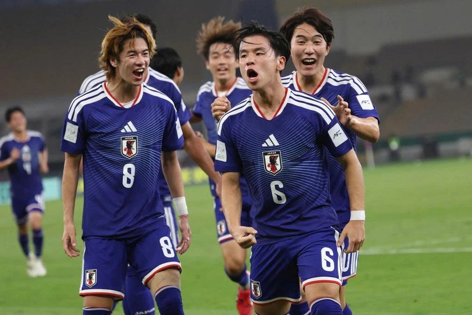 Thắng đậm Trung Quốc, Nhật Bản bảo vệ th&agrave;nh c&ocirc;ng ng&ocirc;i v&ocirc; địch U23 ch&acirc;u &Aacute;- Ảnh 1.