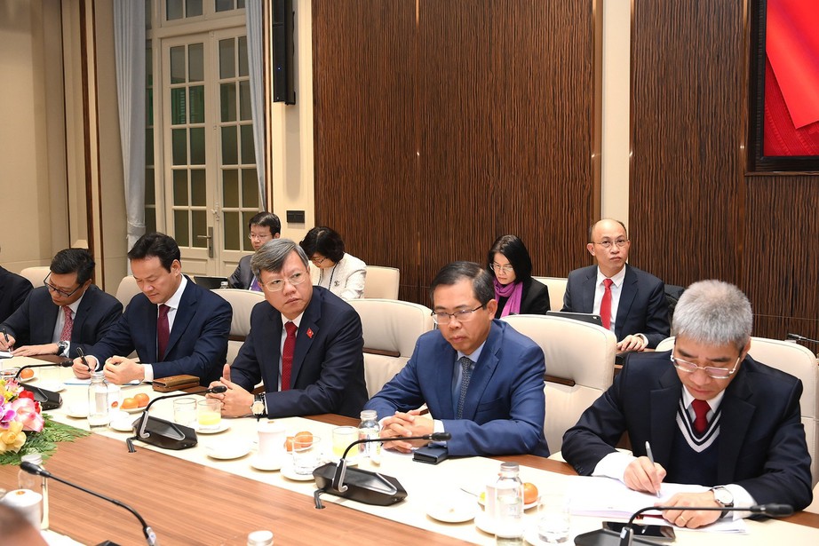 Tổng Bí thư: Phải thể hiện hình ảnh Việt Nam mới, sẵn sàng đóng góp tích cực với quốc tế- Ảnh 3. Tổng Bí thư: Phải thể hiện hình ảnh Việt Nam mới, sẵn sàng đóng góp tích cực với quốc tế- Ảnh 3.