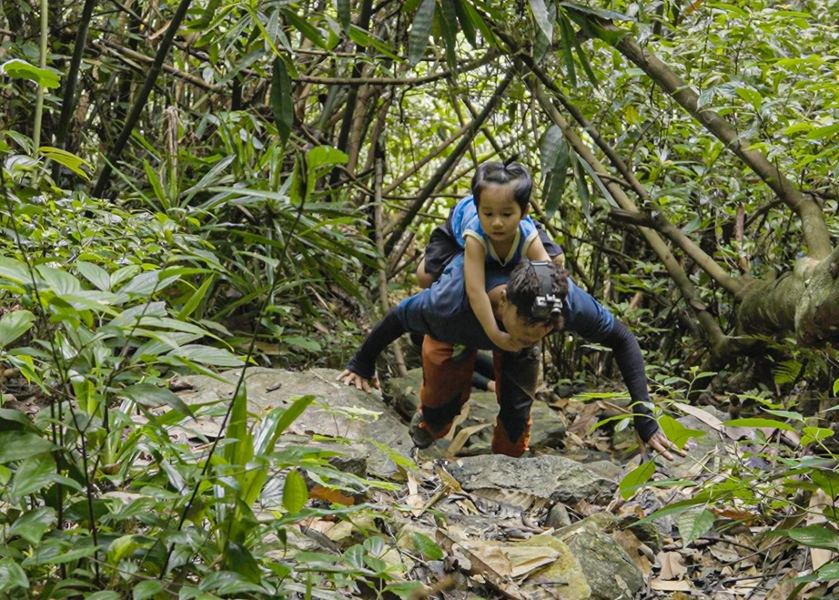 Nhiếp ảnh gia Hải L&ecirc; Cao thừa nhận l&agrave; &ocirc;ng bố liều lĩnh khi tham gia "Cha con vạn dặm"- Ảnh 1.