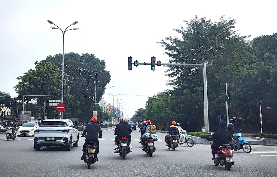 Kết quả 4 th&aacute;ng lập lại trật tự, h&agrave;nh lang an to&agrave;n giao th&ocirc;ng v&agrave; đ&ocirc; thị tại Ninh B&igrave;nh- Ảnh 1.