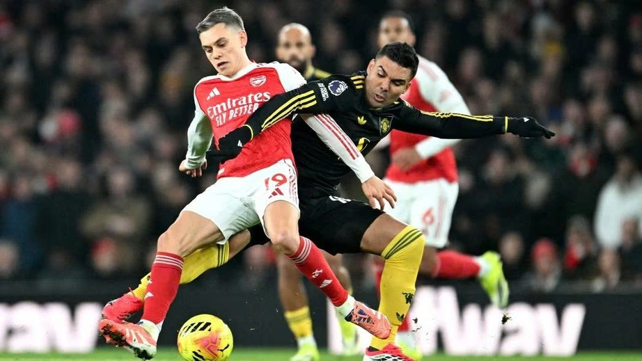 HLV Arsene Wenger kinh ngạc v&igrave; sự &ldquo;hồi sinh&rdquo; của Man United- Ảnh 1.