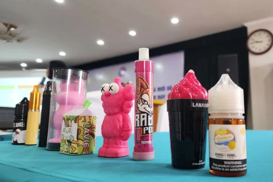 Xử phạt đến 10 triệu đồng khi sử dụng thuốc lá điện tử- Ảnh 1. Xử phạt đến 10 triệu đồng khi sử dụng thuốc lá điện tử- Ảnh 1.