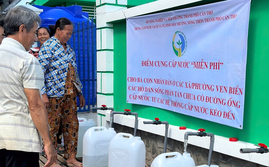 Miền T&acirc;y giữ nước ngọt trước v&ograve;ng v&acirc;y hạn mặn- Ảnh 1.