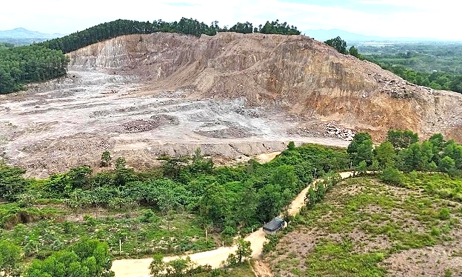 Hà Tĩnh: Đảm bảo nguồn cung vật liệu xây dựng thông qua đấu giá các mỏ khoáng sản- Ảnh 2. Hà Tĩnh: Đảm bảo nguồn cung vật liệu xây dựng thông qua đấu giá các mỏ khoáng sản- Ảnh 2.