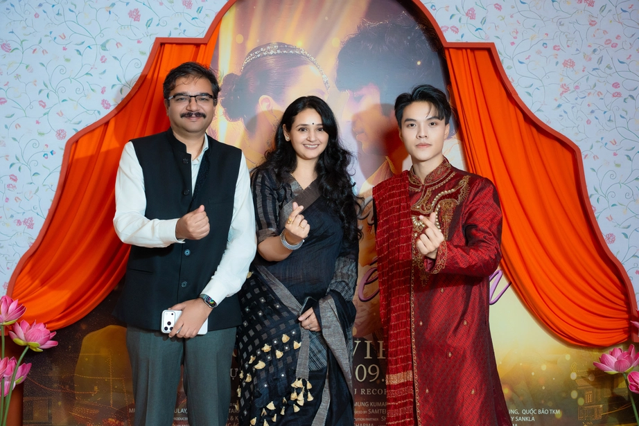 Khả Ng&acirc;n lo lắng khi lần đầu đ&oacute;ng phim hợp t&aacute;c với Ấn Độ &ldquo;Vạn dặm y&ecirc;u em&rdquo;- Ảnh 5.