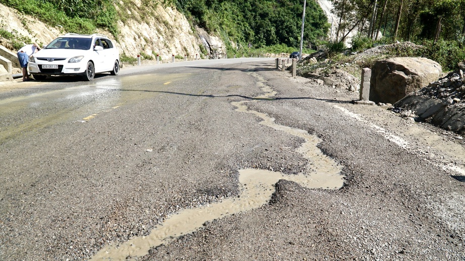 Gia Lai: Tập trung khắc phục hư hỏng quốc lộ 19 đoạn qua đ&egrave;o An Kh&ecirc;- Ảnh 5.