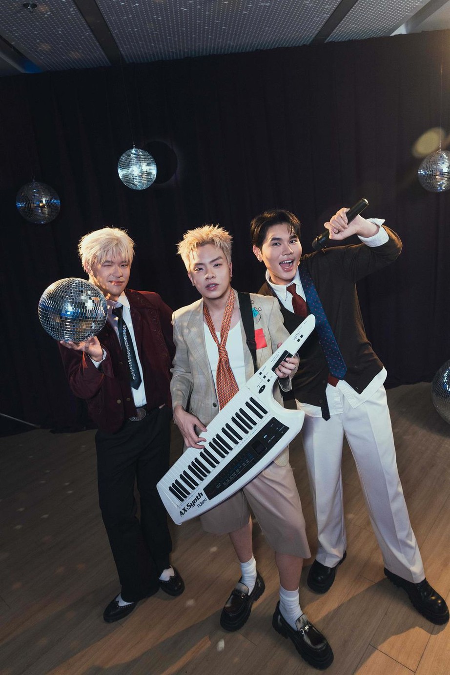 L&agrave;ng nhạc Việt ngập tr&agrave;n sắc m&agrave;u t&igrave;nh y&ecirc;u trước thềm Valentine- Ảnh 5.