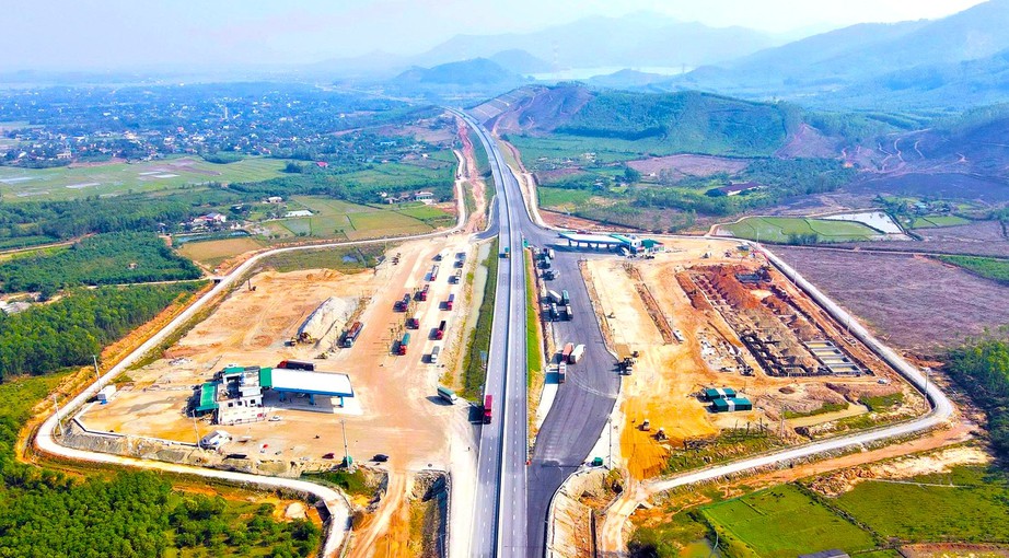 Cục Đường bộ th&uacute;c tiến độ trạm dừng nghỉ c&aacute;c tuyến cao tốc khu vực miền Trung- Ảnh 1.