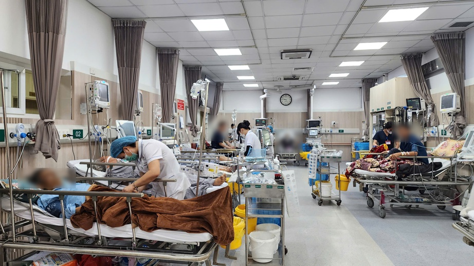 Chuyện ăn Tết muộn của "l&iacute;nh đặc nhiệm" ng&agrave;nh điều dưỡng- Ảnh 2.