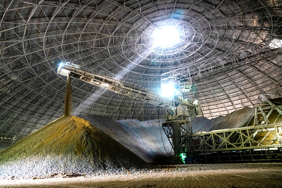 Giải bài toán phát thải bằng giảm hàm lượng clinker trong xi măng- Ảnh 1. Giải bài toán phát thải bằng giảm hàm lượng clinker trong xi măng- Ảnh 1.