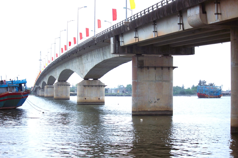 Ngư dân Quảng Trị vươn khơi, khoang tàu đầy ắp “lộc” biển đầu năm- Ảnh 11. Ngư dân Quảng Trị vươn khơi, khoang tàu đầy ắp “lộc” biển đầu năm- Ảnh 11.