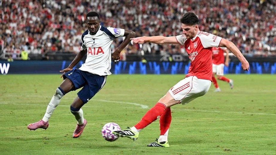 Tottenham mất 12 cầu thủ ở trận gặp Arsenal- Ảnh 2. Tottenham mất 12 cầu thủ ở trận gặp Arsenal- Ảnh 2.