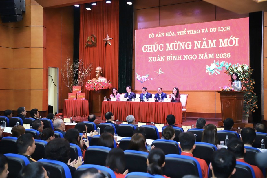 Thủ tướng Phạm Minh Chính thăm, chúc Tết và làm việc với Bộ Văn hóa, Thể thao và Du lịch- Ảnh 4. Thủ tướng Phạm Minh Chính thăm, chúc Tết và làm việc với Bộ Văn hóa, Thể thao và Du lịch- Ảnh 4.