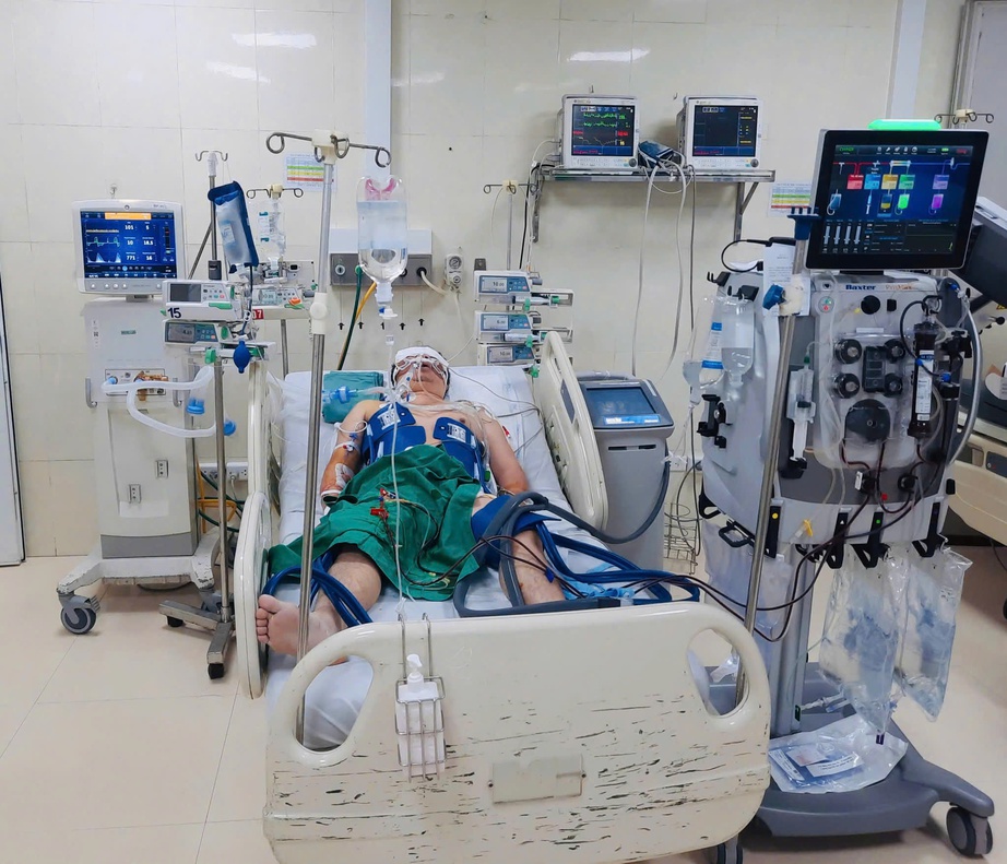 Đau thắt ngực lại tưởng tr&agrave;o ngược dạ d&agrave;y, người đ&agrave;n &ocirc;ng nguy kịch- Ảnh 1.