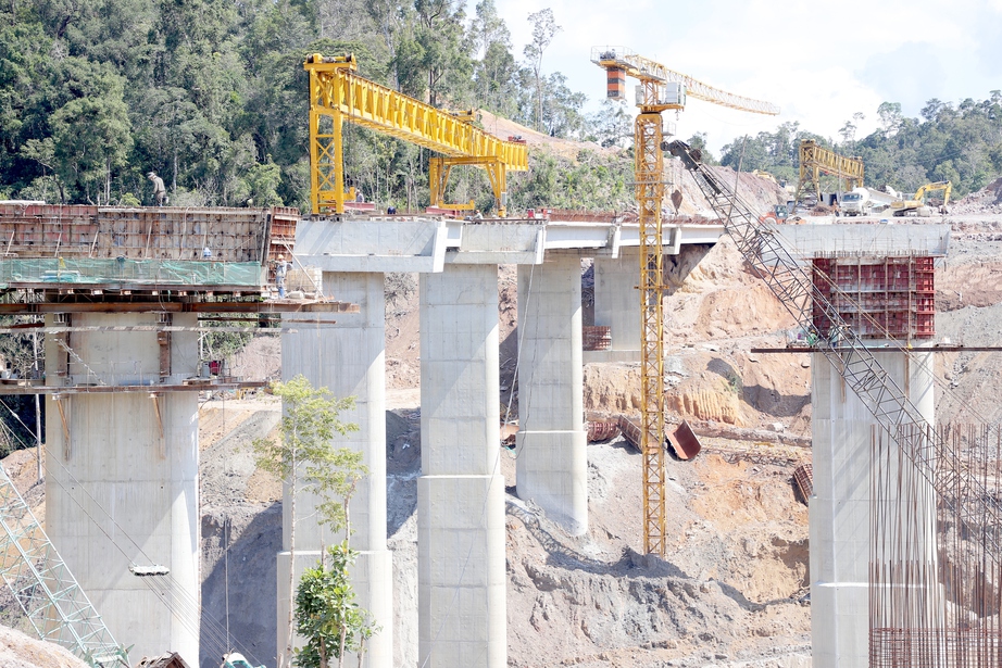 Những trụ cầu cao hơn 50m đang hình thành trên cao tốc Khánh Hòa - Buôn Ma Thuột- Ảnh 11. Những trụ cầu cao hơn 50m đang hình thành trên cao tốc Khánh Hòa - Buôn Ma Thuột- Ảnh 11.