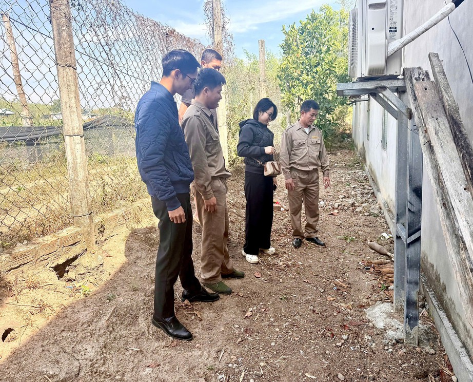 Quảng Ng&atilde;i: Kịp thời xử l&yacute; 13 quả đạn cối s&oacute;t lại sau chiến tranh- Ảnh 1.