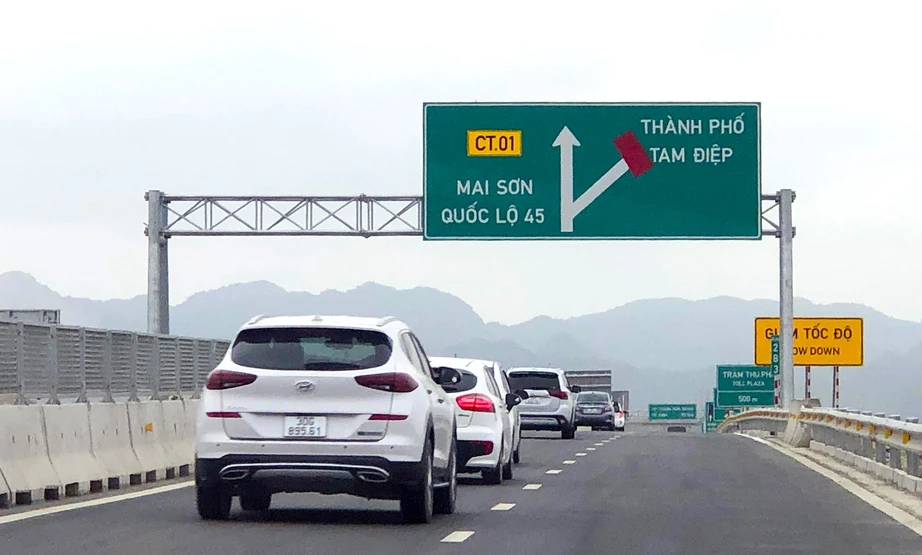 Giao Cục Đường bộ quản lý, vận hành các tuyến cao tốc Bắc - Nam- Ảnh 1. Giao Cục Đường bộ quản lý, vận hành các tuyến cao tốc Bắc - Nam- Ảnh 1.