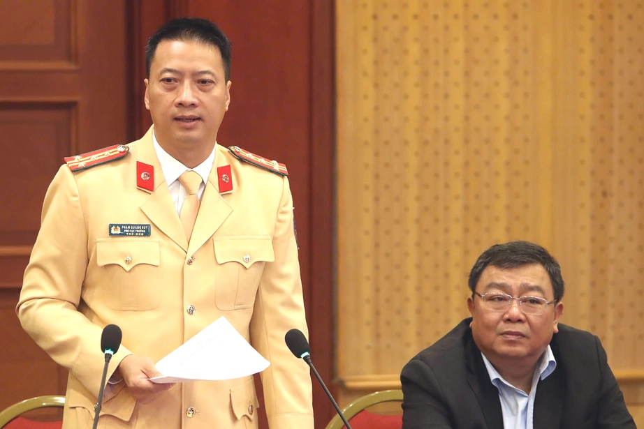 Khảo s&aacute;t an to&agrave;n xe kh&aacute;ch giường nằm hai tầng tr&ecirc;n c&aacute;c tuyến đ&egrave;o dốc miền n&uacute;i- Ảnh 2.