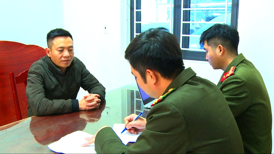 Chi&ecirc;u tr&ograve; nh&oacute;m "lương y" lừa đảo chiếm đoạt h&agrave;ng trăm tỷ đồng- Ảnh 1.