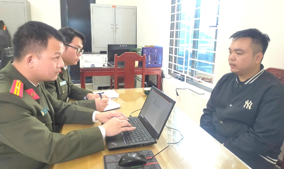 Chi&ecirc;u tr&ograve; nh&oacute;m "lương y" lừa đảo chiếm đoạt h&agrave;ng trăm tỷ đồng- Ảnh 3.