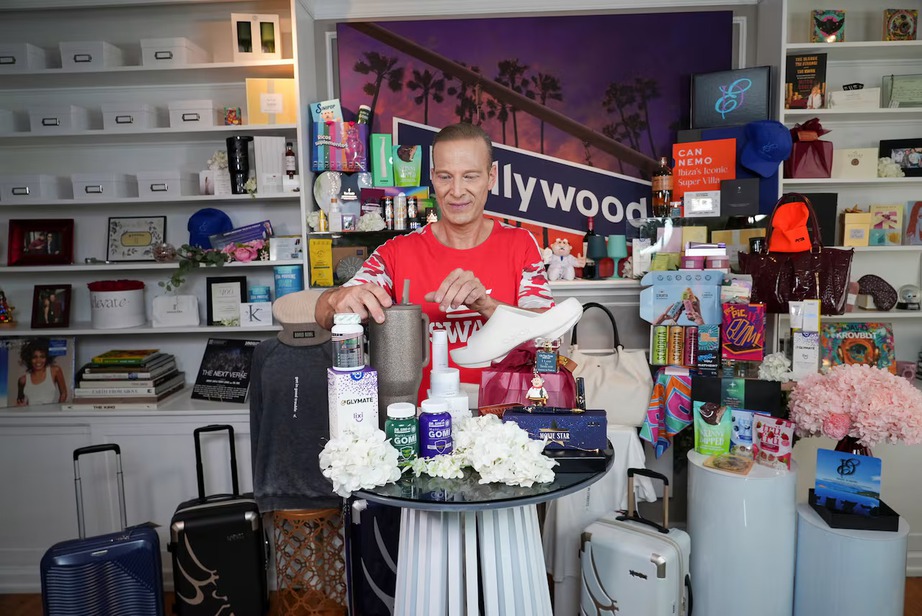 Hậu trường chuẩn bị Oscar 2026: An ninh được siết chặt, thảm đỏ đ&atilde; sẵn s&agrave;ng- Ảnh 12.