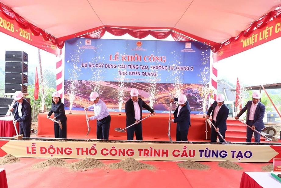 Tuy&ecirc;n Quang: Khởi c&ocirc;ng x&acirc;y dựng cầu T&ugrave;ng Tạo nối đ&ocirc;i bờ s&ocirc;ng L&ocirc;- Ảnh 1.