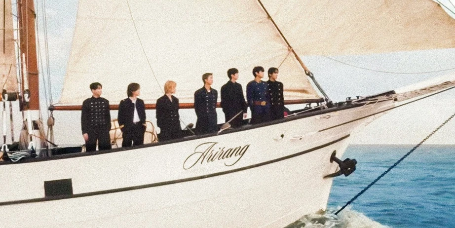 BTS tạo cơn địa chấn trong ngày tái xuất với album "Arirang"- Ảnh 1. BTS tạo cơn địa chấn trong ngày tái xuất với album "Arirang"- Ảnh 1.