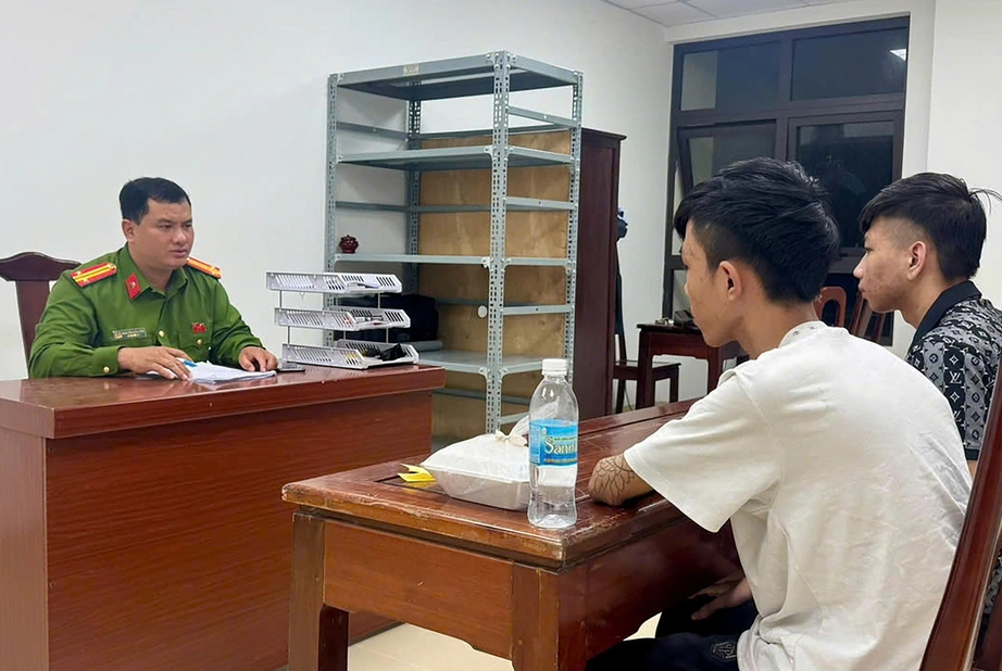 Huế: Bắt giữ hai đối tượng truy n&atilde; bỏ trốn sang Campuchia- Ảnh 1.